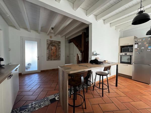 Belle demeure de charme meublée de 180m² / jardin