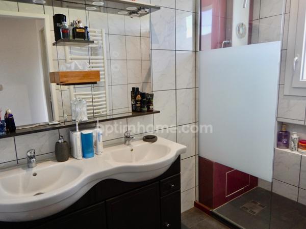 Maison individuelle de 7 pièces PERIGUEUX (24).