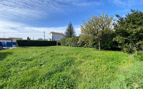 Terrain à vendre    Rochefort