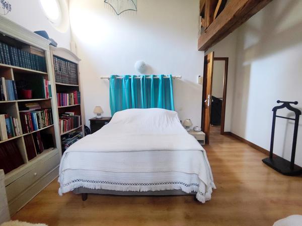 Pertuis, propriété avec piscine au calme absolu sur 11540 m²