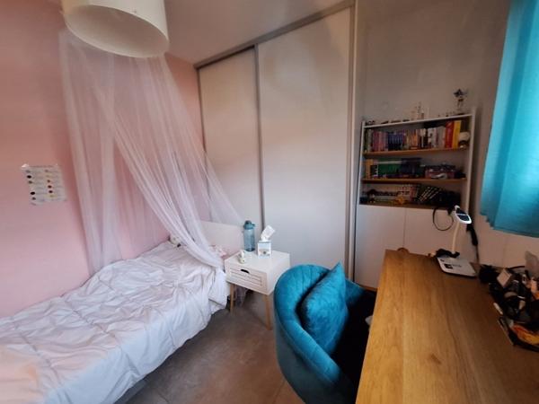 Villa contemporaine T5 récente 230 M2 proche d' AJACCIO  Mezzavia (20167)