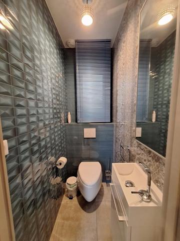 Villa contemporaine T5 récente 230 M2 proche d' AJACCIO  Mezzavia (20167)