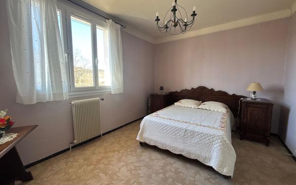 Maison à vendre    5 pièces •  Château-Arnoux-Saint-Auban