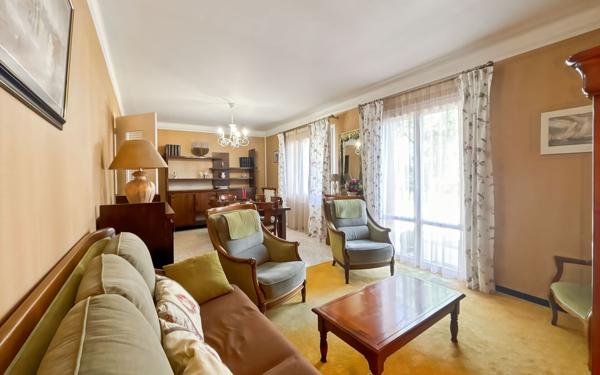 Maison à vendre    5 pièces •  Château-Arnoux-Saint-Auban