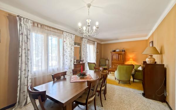 Maison à vendre    5 pièces •  Château-Arnoux-Saint-Auban