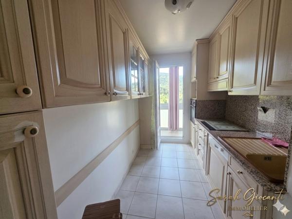 Appartement à AJACCIO (20000)