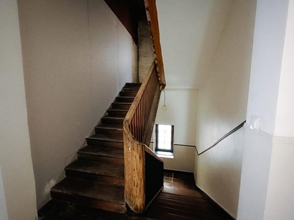 Maison de charme de 250 m² avec piscine sur 4000 m² de terrain – Un cadre de vie privilégié à Coutras (33230)