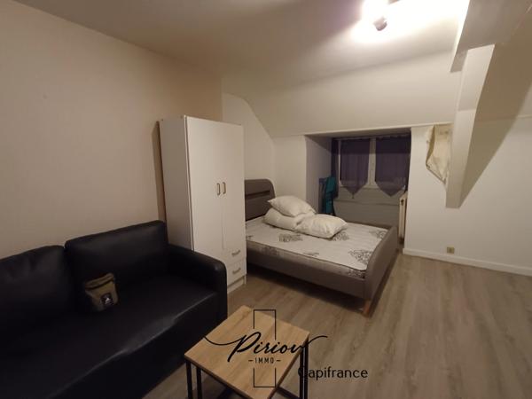Appartement T1, proximité gare Sncf, traversant, LIBRE
