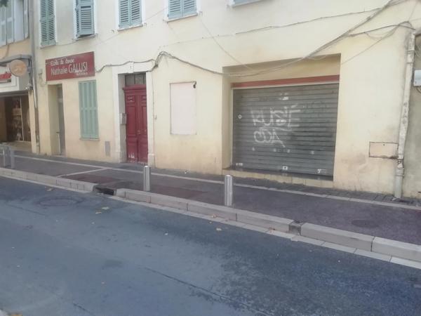 Local/bureau ou commerce à vendre DRAGUIGNAN (83)  320.000 €