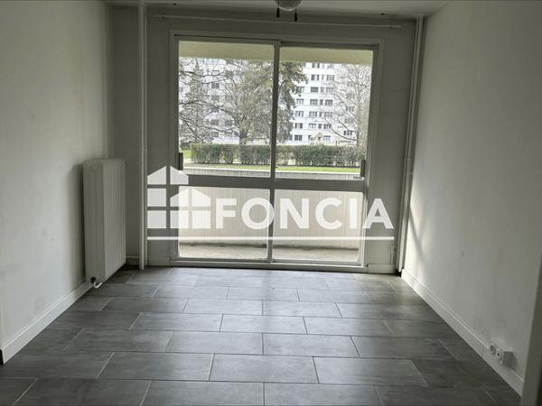 Location Appartement 4 pièces 72.82 m² - 110 AVENUE MARCEL CACHIN Saint Martin D'heres 38400