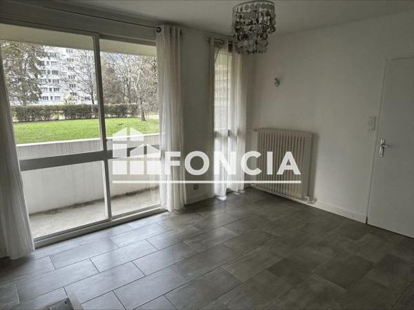 Location Appartement 4 pièces 72.82 m² - 110 AVENUE MARCEL CACHIN Saint Martin D'heres 38400