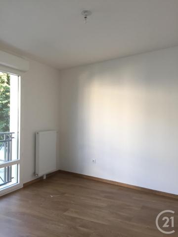 Appartement F4 à vendre  4 pièces - 79,48 m2 FONTAINEBLEAU - 77