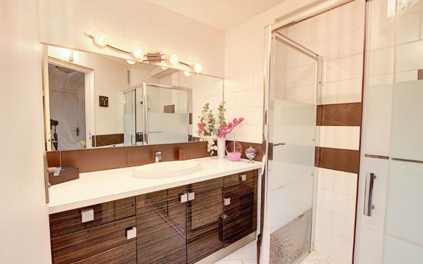 Appartement à vendre    3 pièces •  Juan-les-Pins - Antibes