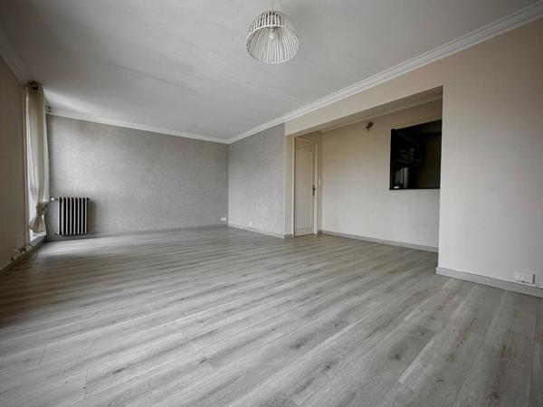 Appartement Chartres 3 pièces 65 m2 - Balcon et stationnement