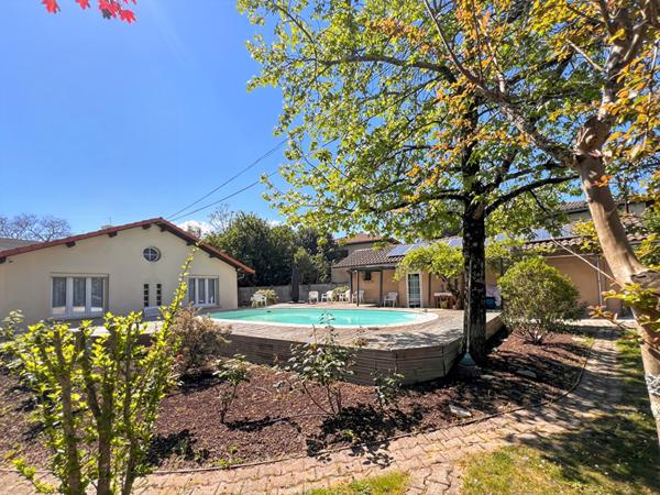 Maison plain pied  6 pièces à  Bordeaux- Caudéran