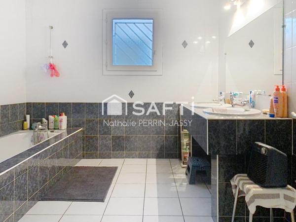 MARAUSSAN   Maison 140m², 3 chambres, piscine, garage