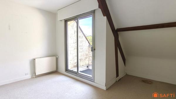 Une maison entourée de verdure, à vous d’en écrire la suite