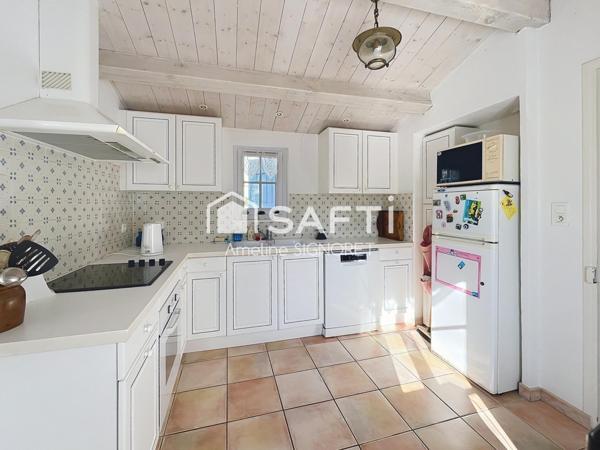 Grande maison de 3 chambres au Vieil avec piscine.