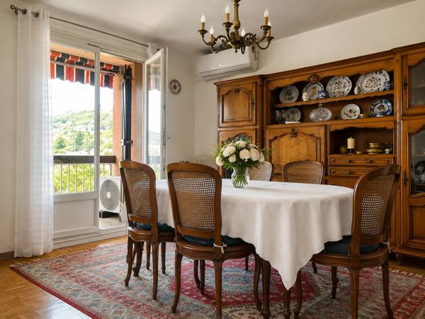 Appartement
         4 pièces
        - 87 m² Exclusivité 279 500 € *