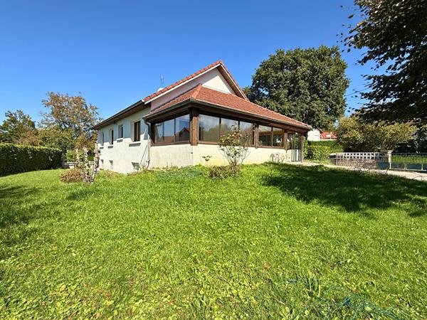 Maison lumineuse sur grand terrain - Quartier Montarmots, Besançon