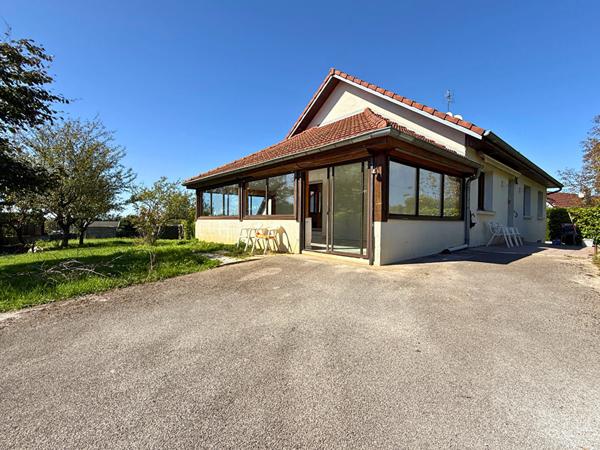 Maison lumineuse sur grand terrain - Quartier Montarmots, Besançon