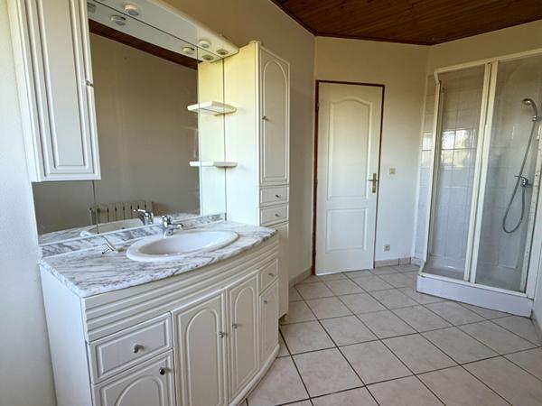 Maison lumineuse sur grand terrain - Quartier Montarmots, Besançon