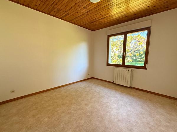 Maison lumineuse sur grand terrain - Quartier Montarmots, Besançon