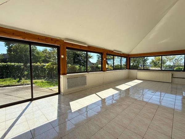 Maison lumineuse sur grand terrain - Quartier Montarmots, Besançon