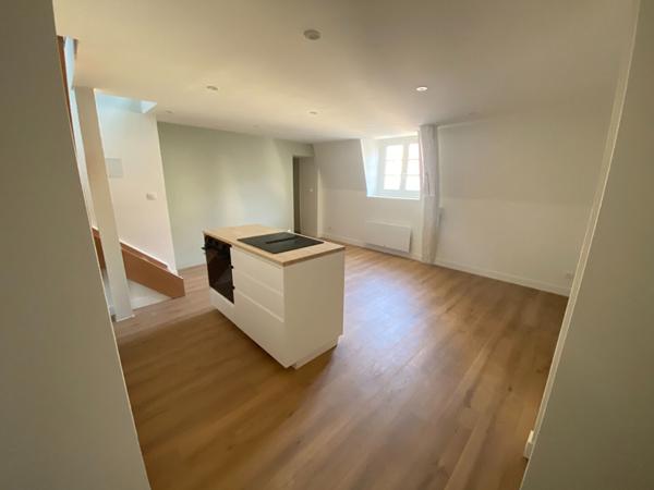 Appartement Dijon 3 pièce(s) 62m2 Carrez - 74m² au sol