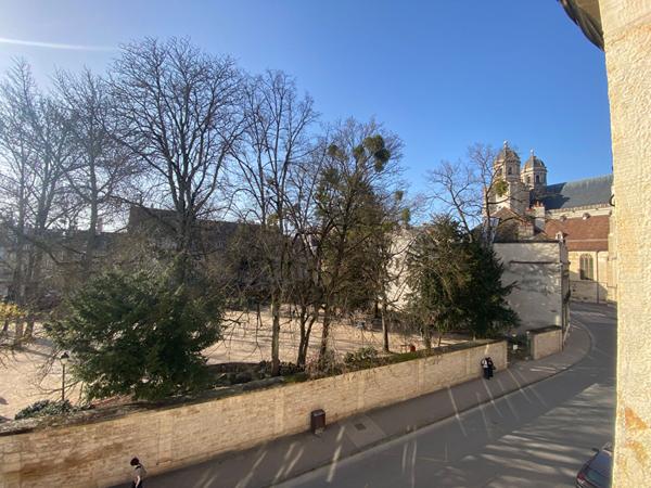 Appartement Dijon 3 pièce(s) 62m2 Carrez - 74m² au sol