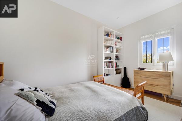 SEVRES RIVE GAUCHE - MAISON DE CHARME 1 350 000 € ** - Référence 580-S