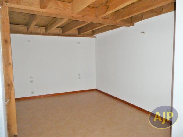 Location appartement Serent : 600 € - AJP Immobilier Plumelec