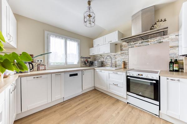 Appartement Noisiel 5 pièce(s) 100 m2