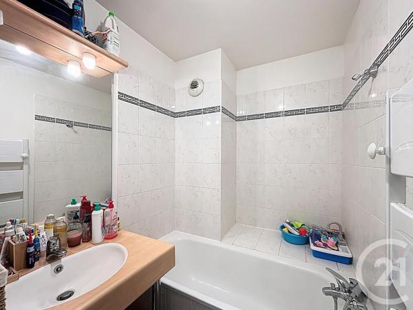 Appartement F4 à vendre  4 pièces - 85,65 m2 MOISSY CRAMAYEL - 77