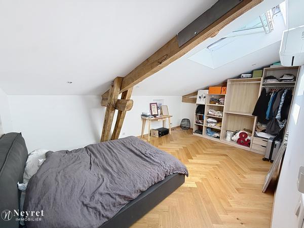 EXCLUSIVITÉ – GRANGE D'EXCEPTION RÉNOVÉE EN 2021 – 250 M² HABITABLES – À PROXIMITÉ IMMÉDIATE DE SORBIERS