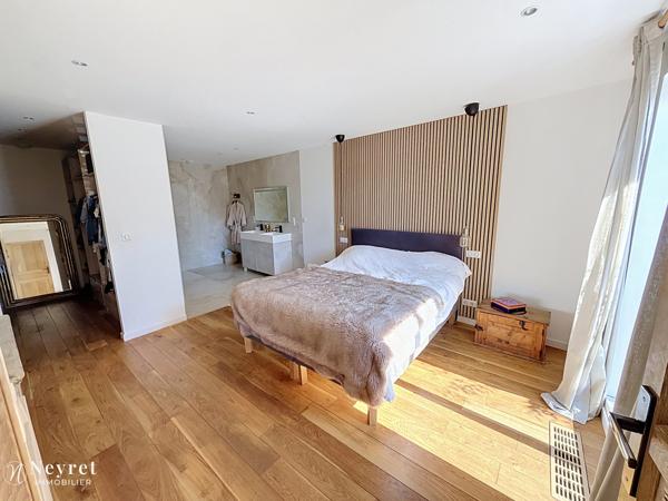 EXCLUSIVITÉ – GRANGE D'EXCEPTION RÉNOVÉE EN 2021 – 250 M² HABITABLES – À PROXIMITÉ IMMÉDIATE DE SORBIERS