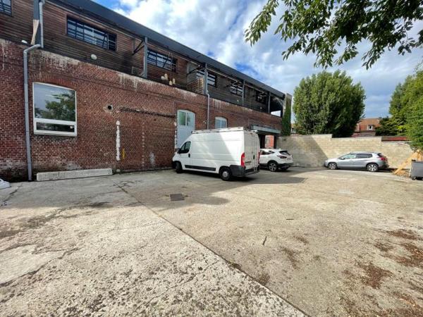 Bureau à Vendre à TOURCOING 399000 € *