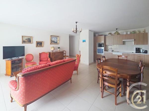 Appartement F4 à vendre  4 pièces - 95,89 m2 ST MALO - 35