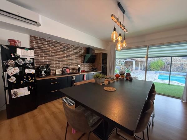 Maison à vendre 6 pièces ANGOULEME centre 3 chambres, bureau, jardin, garage, piscine