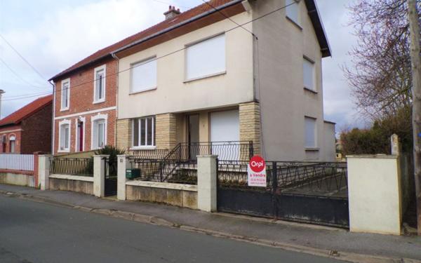 Maison à vendre    5 pièces •  Laon