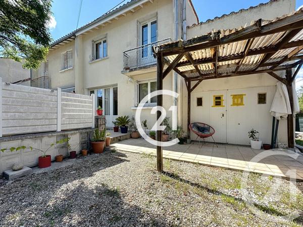 Maison à vendre  4 pièces - 74 m2 COGNAC - 16
