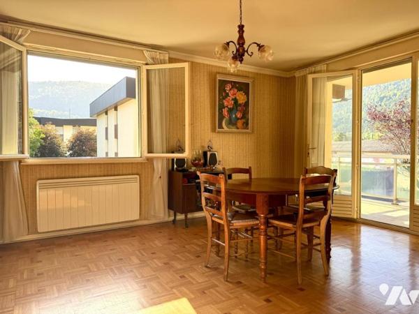 Appartement T3 avec terrasse et vue dégagée – Nantua