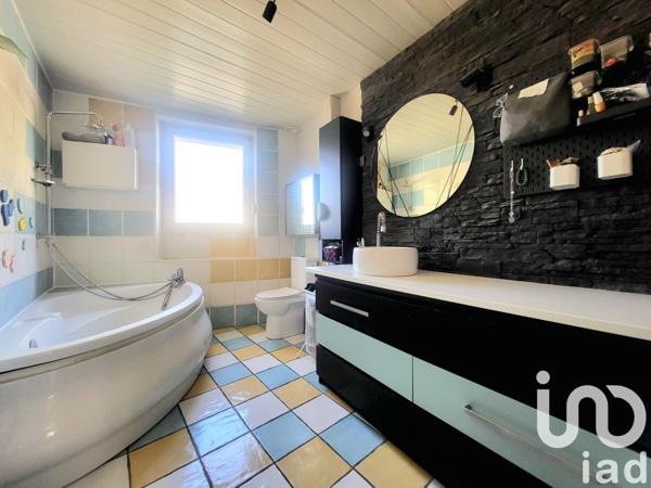 Maison 5 pièces de 96 m² à Sapogne-et-Feuchères (08160)