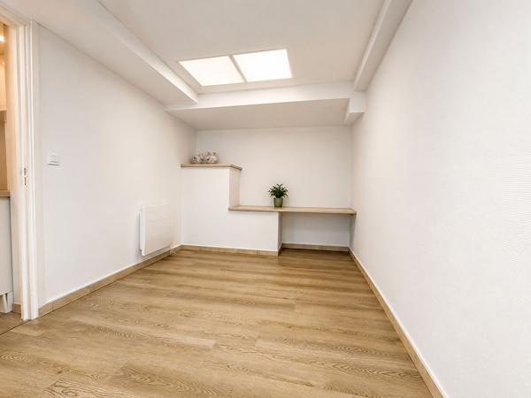 Siam proche gare/ Local commercial de 60m² , Brest