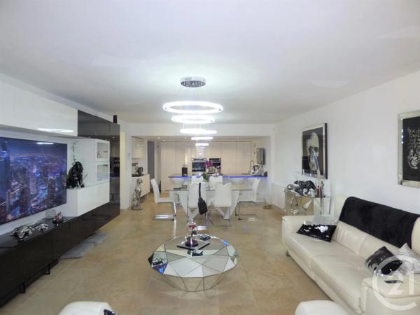 Maison à vendre  6 pièces - 226,45 m 2   ST MAXIMIN LA STE BAUME  - 83