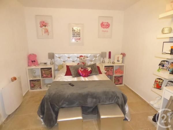 Maison à vendre  6 pièces - 226,45 m 2   ST MAXIMIN LA STE BAUME  - 83