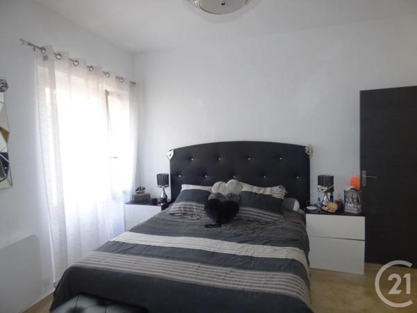 Maison à vendre  6 pièces - 226,45 m 2   ST MAXIMIN LA STE BAUME  - 83