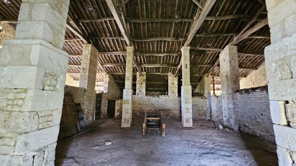 GRANGE A RENOVER