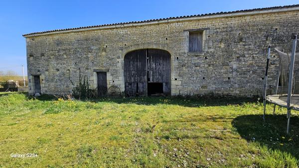GRANGE A RENOVER