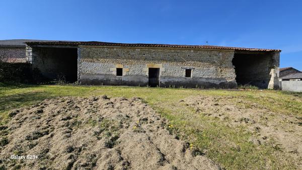 GRANGE A RENOVER